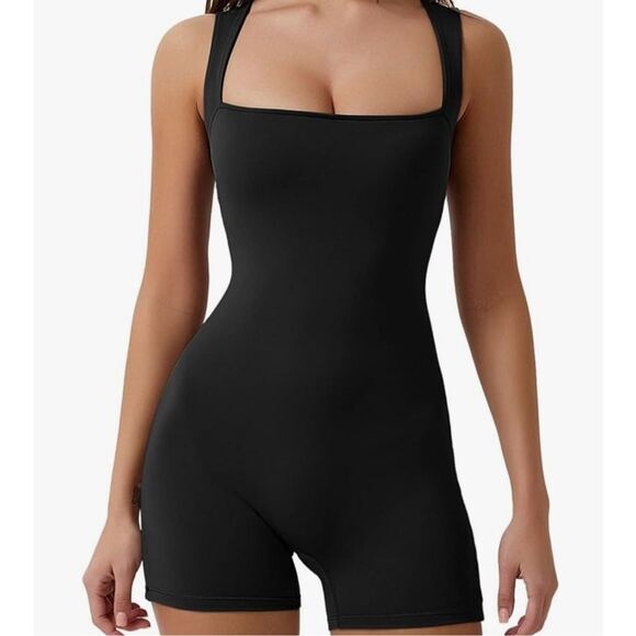 QINSEN Women's Square Neck One Piece Short Jumpsuit/Workout Romper. Size Med. - Picture 1 of 10